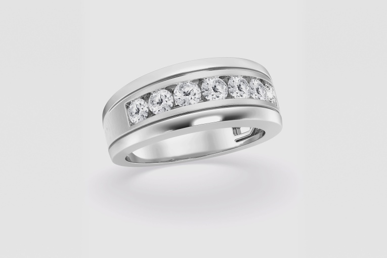 Natural Diamond | 1 ctw Round Seven-Stone Wedding Band