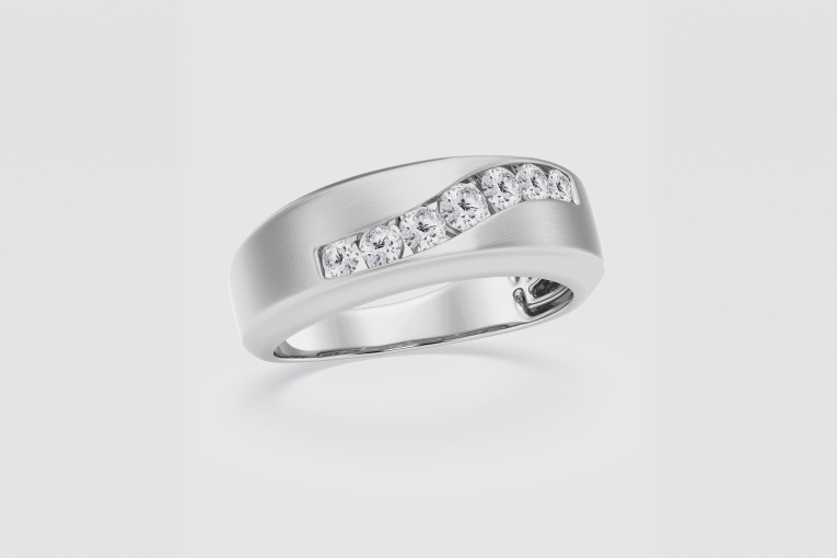 Natural Diamond | 1/2 ctw Round Diagonal Seven-Stone Wedding Band