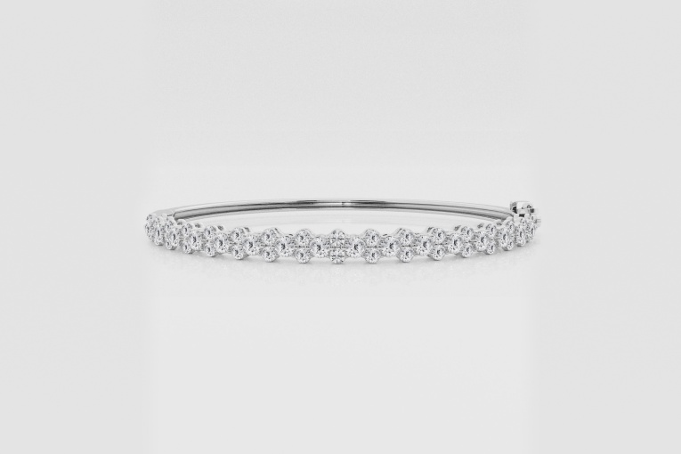 Natural Diamond | 2 1/2 ctw Round Bangle Bracelet - 7 inches