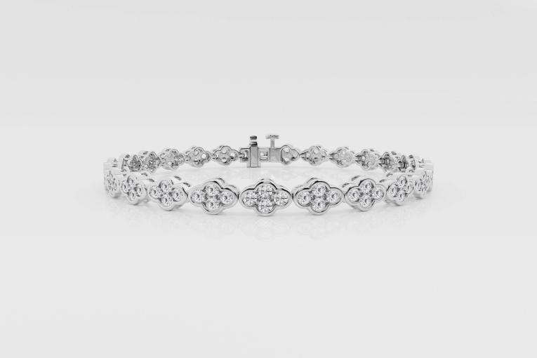 Natural Diamond | 4 1/2 ctw Round Clover Fashion Bracelet - 6 inches